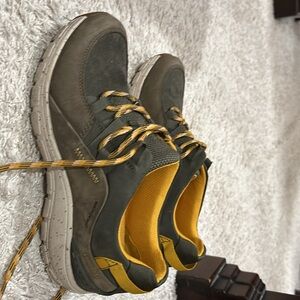 Clark waterproof shoes